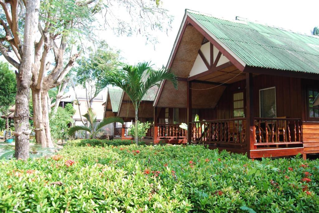 Rose Garden Samui Bungalows Lamai Beach  Bilik gambar